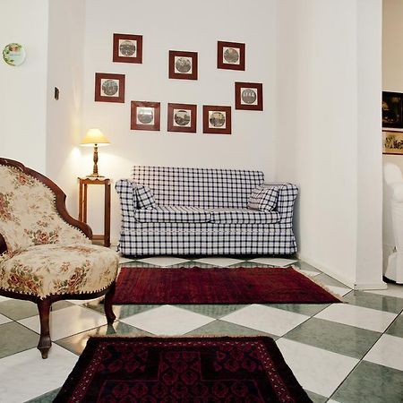 Hungarian Souvenir Apartment Budapest Bilik gambar