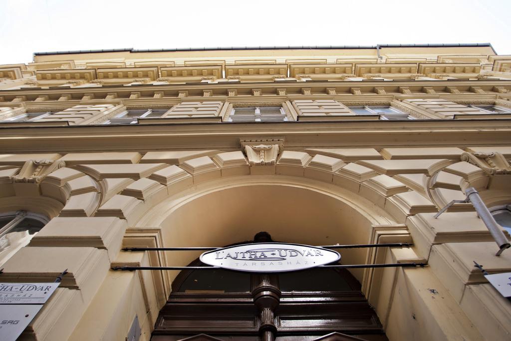 Hungarian Souvenir Apartment Budapest Bilik gambar